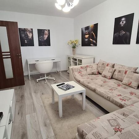 White Glamour Buzău Eksteriør bilde