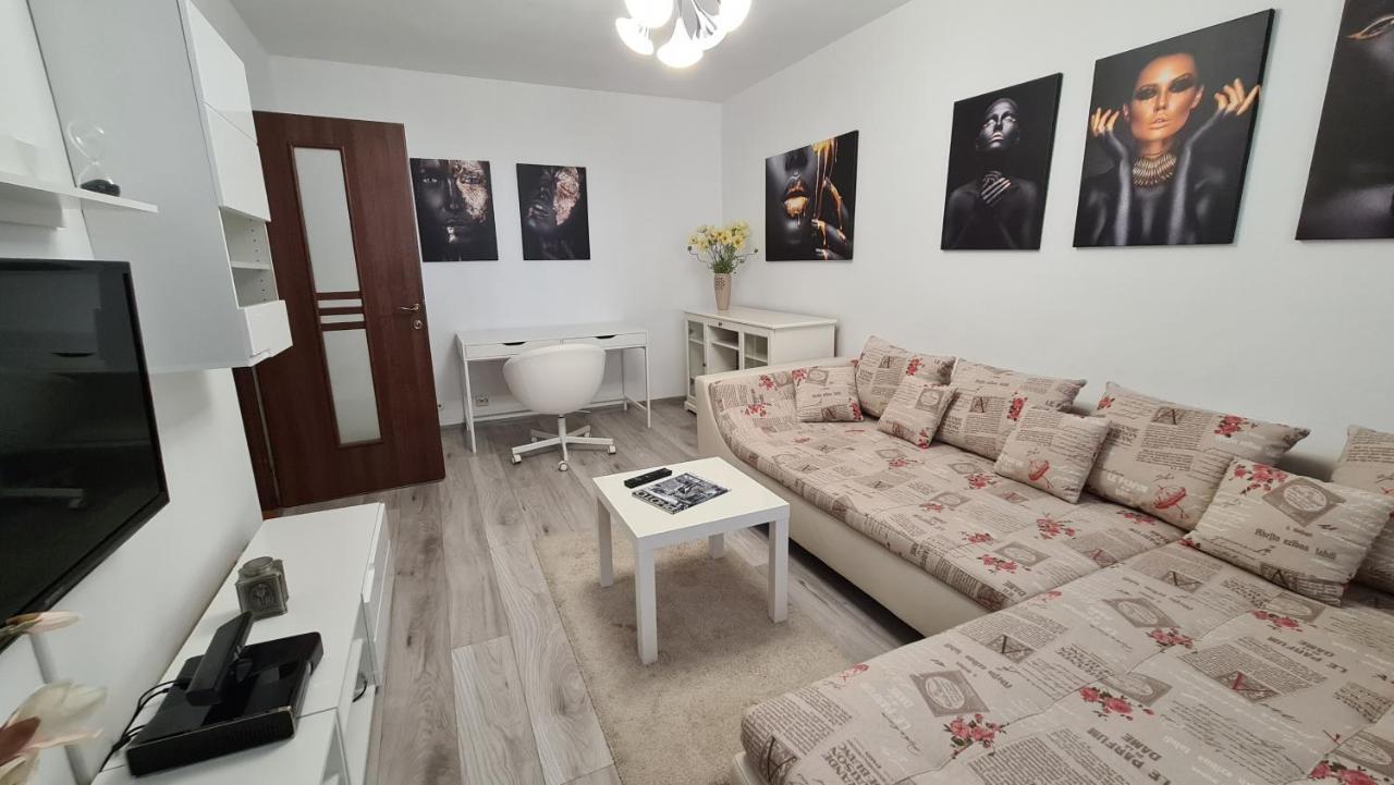 White Glamour Buzău Eksteriør bilde