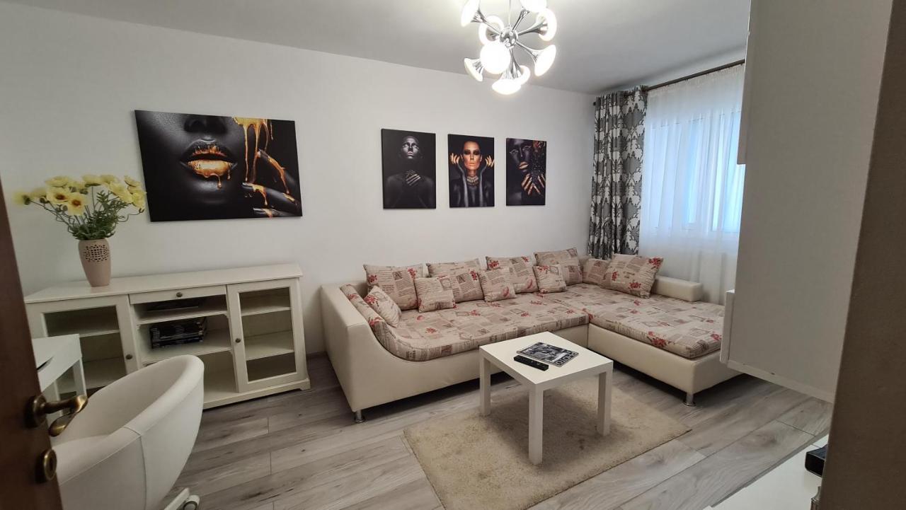 White Glamour Buzău Eksteriør bilde